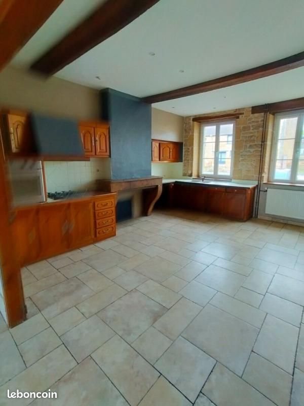 Maison à louer, 214m², Cheveuges
