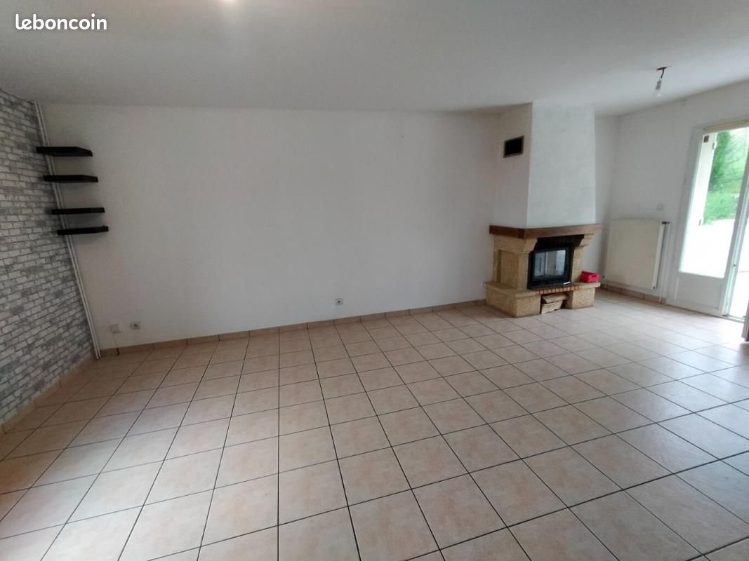 Maison à louer, 109m², Nouzonville