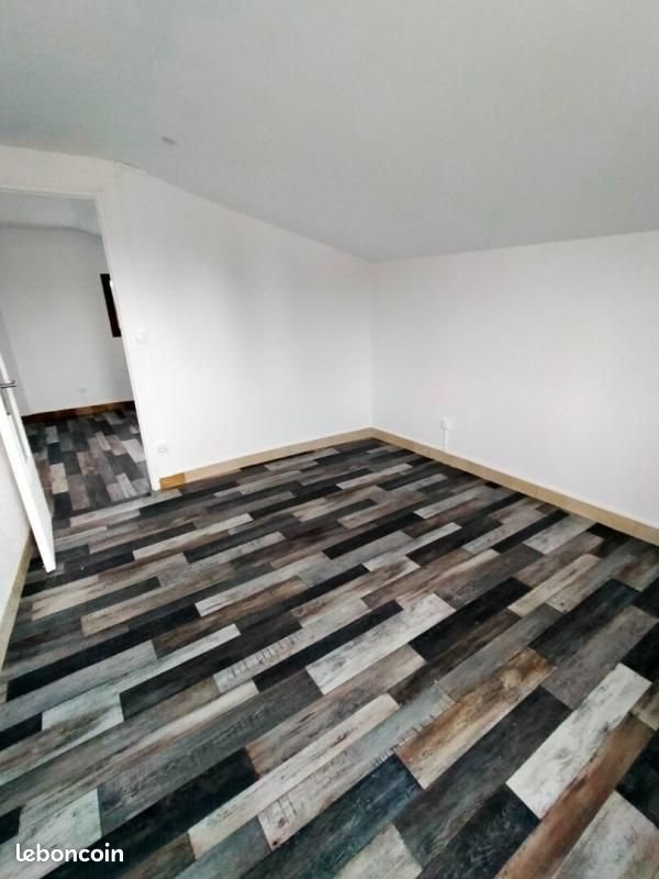 Appartement à louer, 91m², Vrigne aux Bois