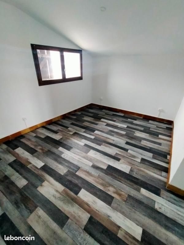 Appartement à louer, 91m², Vrigne aux Bois