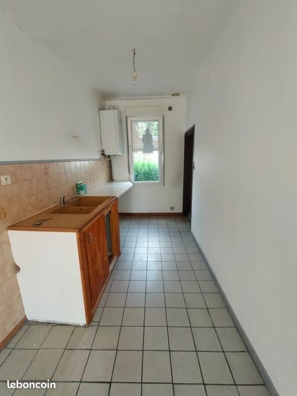 Maison à louer, 76m², Carignan