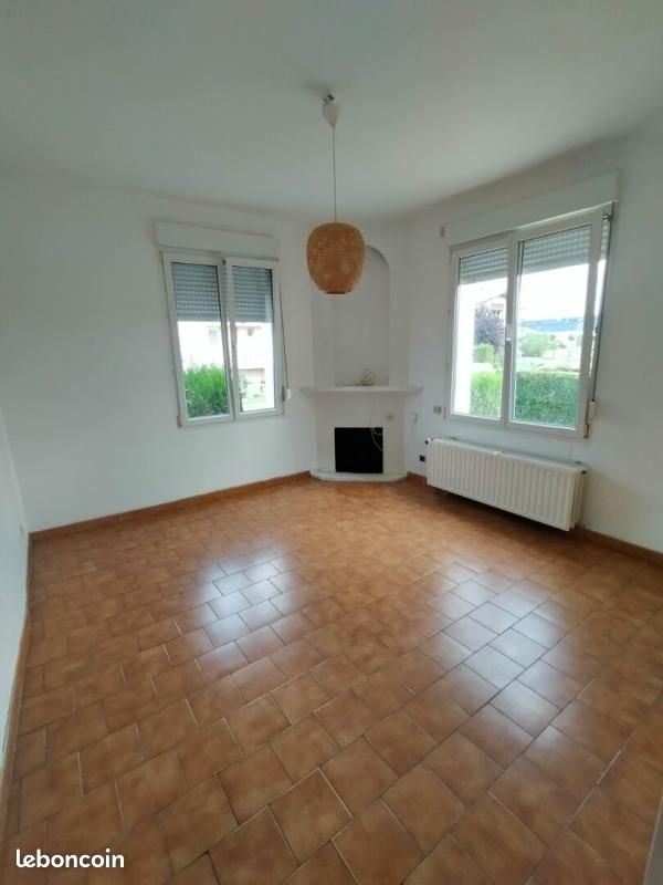 Maison à louer, 76m², Carignan