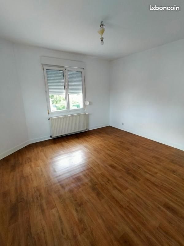 Maison à louer, 76m², Carignan