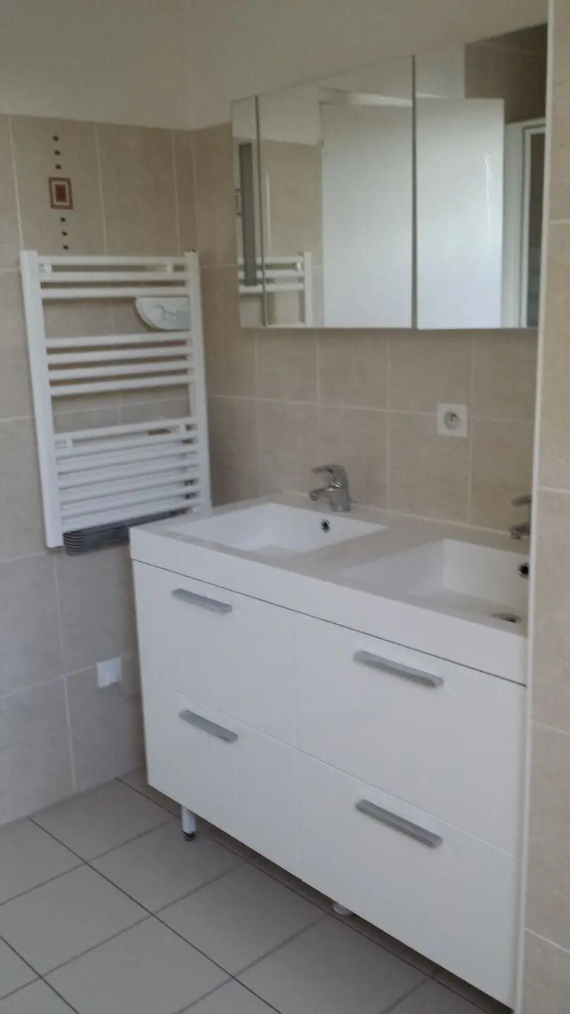 Appartement à louer, 73m², Etrépagny