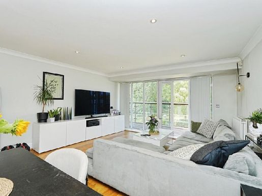Advert pic 0