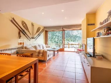 Casa adossada de 8 habitacions en venda a Andorra la Vella · 57 de 60