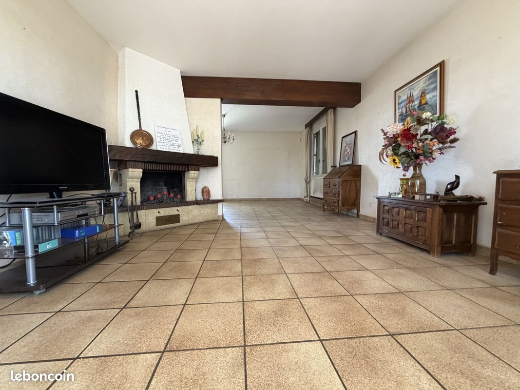 Maison à vendre, 140m², Mably