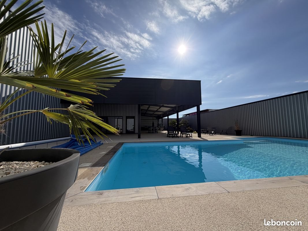Maison à vendre, 230m², Pouilly-sous-Charlieu