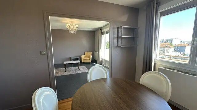 Appartement à vendre, 65m², Roanne