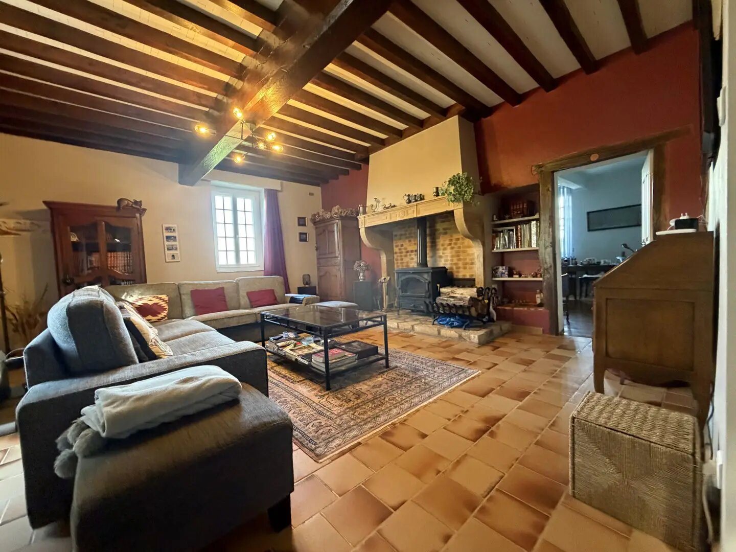 Maison à vendre, 240m², Saint-Romain-la-Motte