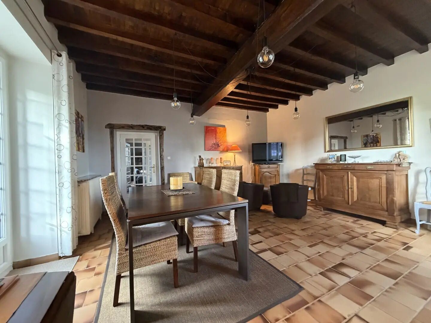 Maison à vendre, 240m², Saint-Romain-la-Motte