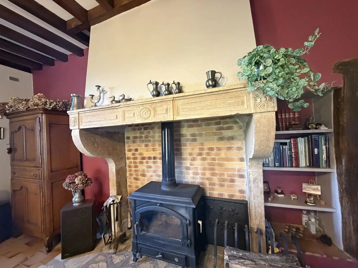 Maison à vendre, 240m², Saint-Romain-la-Motte