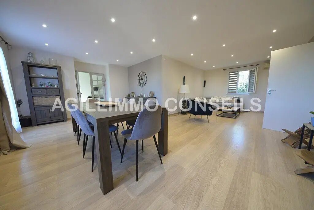 Maison à vendre, 140m², Roquebrune-sur-Argens