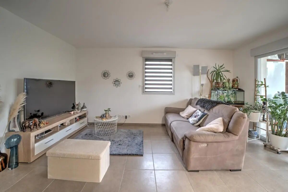 Appartement à vendre, 69m², Saint-Genis-Pouilly