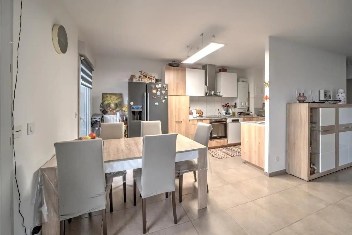 Appartement à vendre, 69m², Saint-Genis-Pouilly