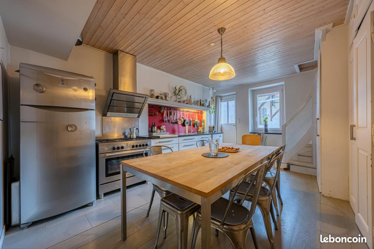 Maison à vendre, 190m², Frangy