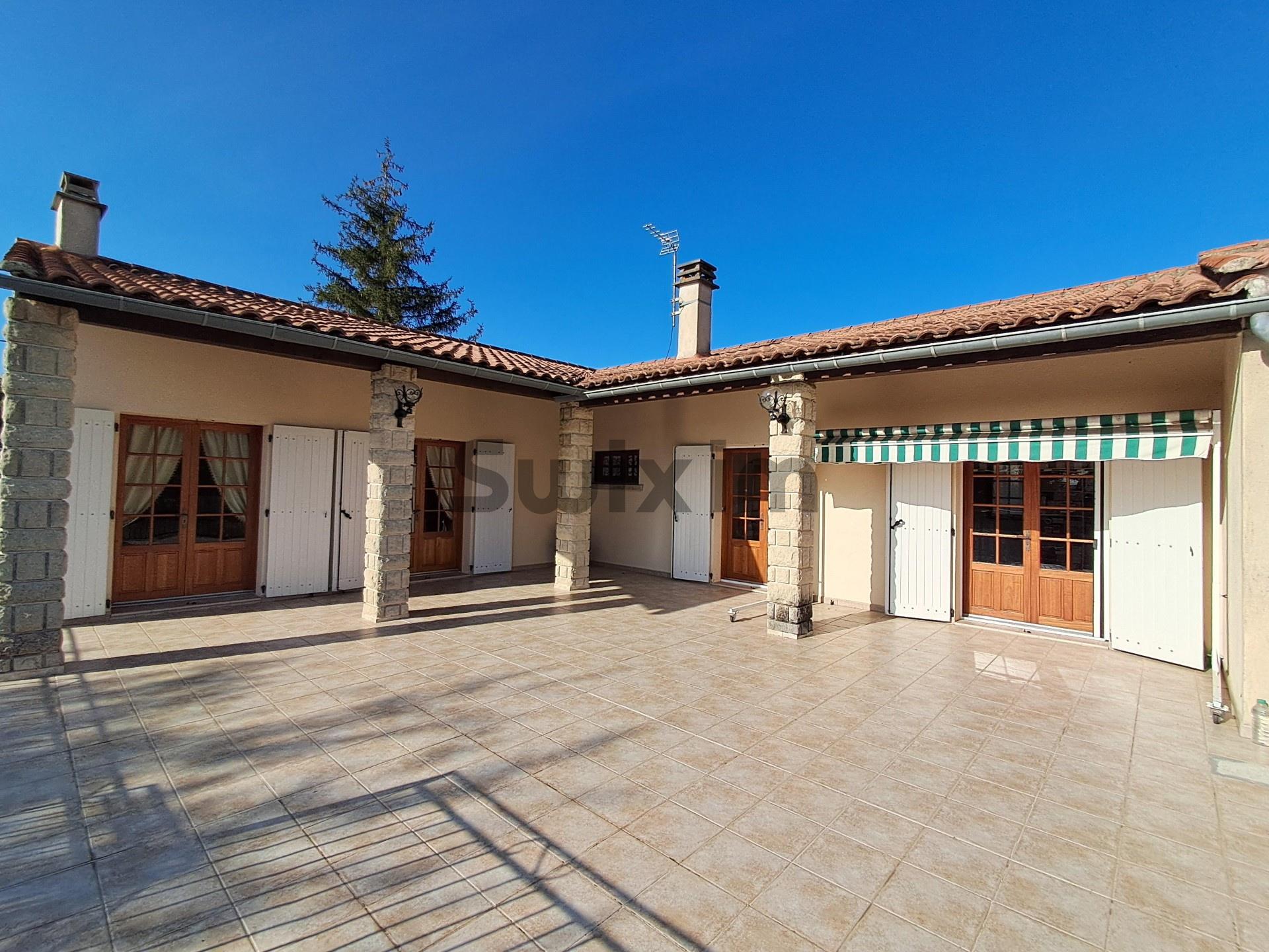 Maison à vendre, 176m², Barjac