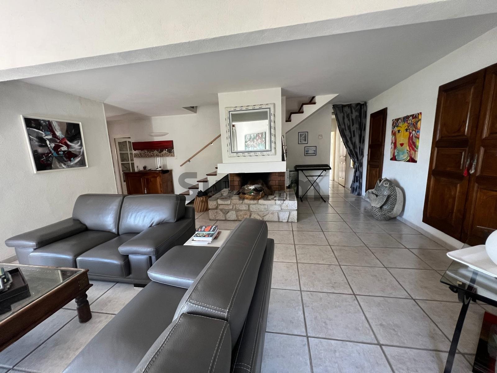 Maison à vendre, 159m², Saint-Martin-de-Valgalgues