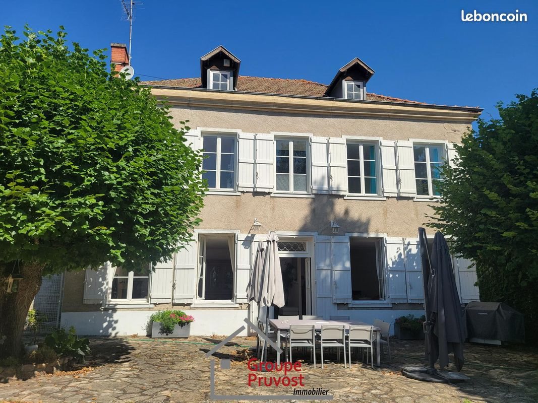 Maison à vendre, 290m², Renaison