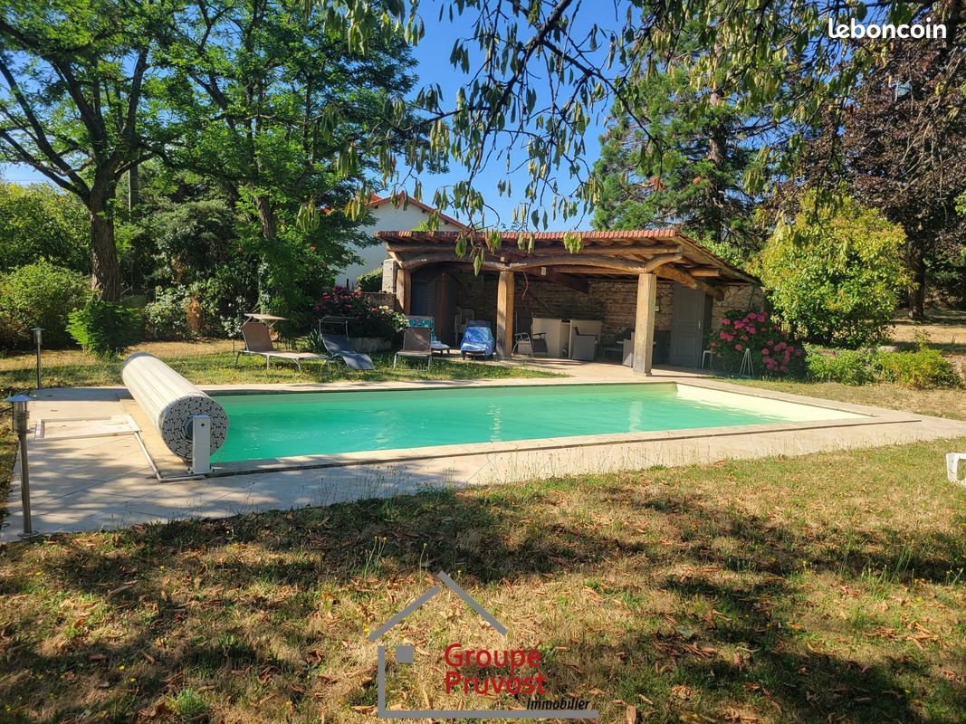 Maison à vendre, 290m², Renaison