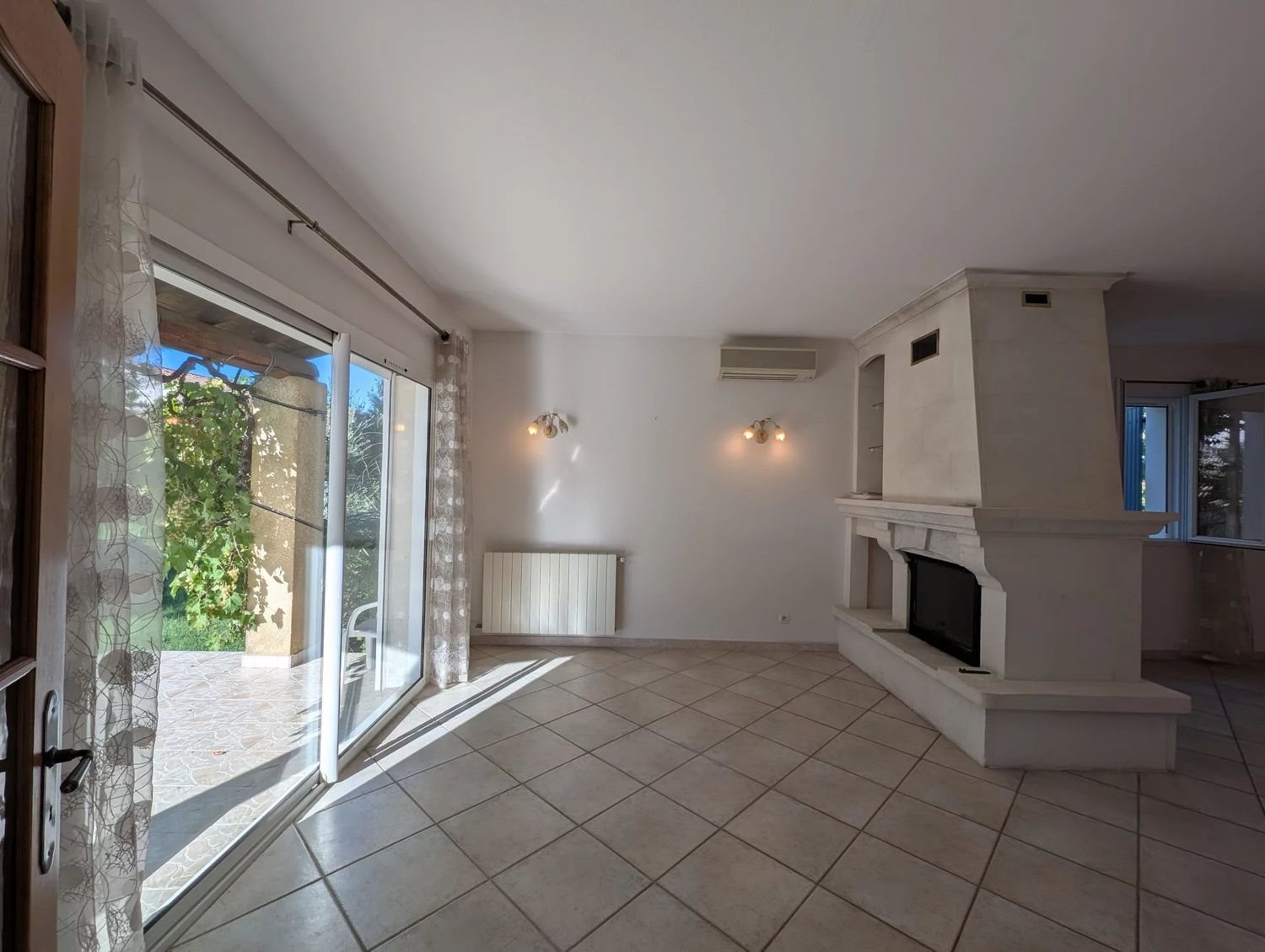 Maison à louer, 110m², Fontvieille