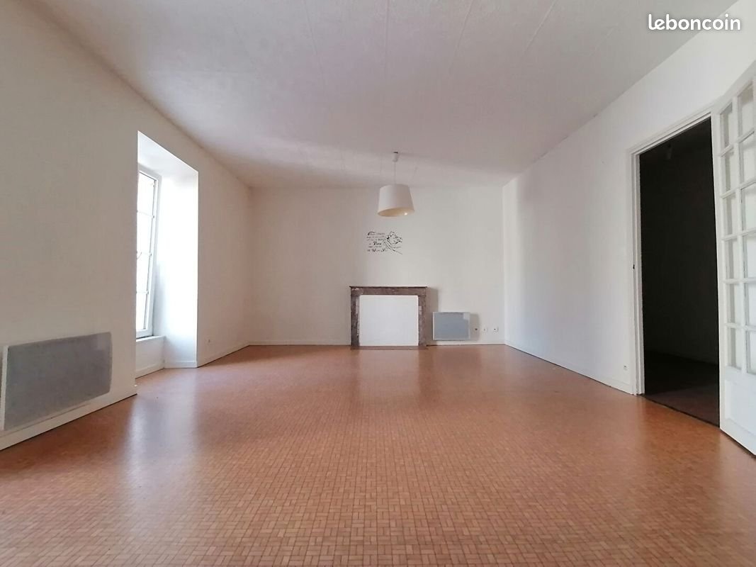 Appartement à louer, 94m², Saint-Hilaire-des-Loges