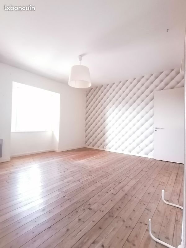 Appartement à louer, 94m², Saint-Hilaire-des-Loges