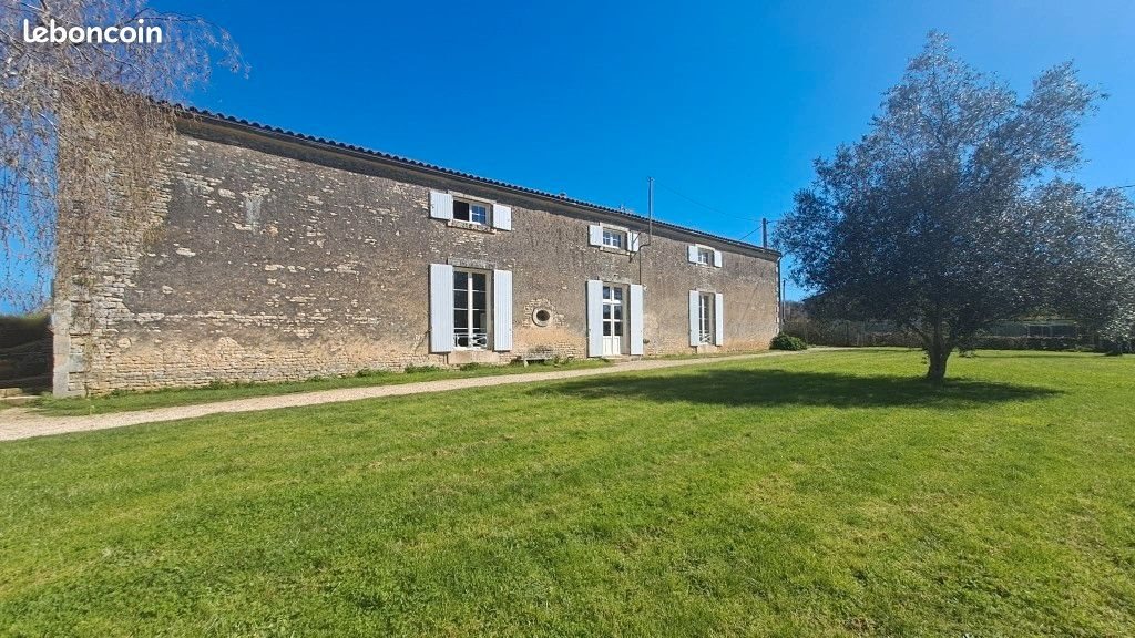 Maison à vendre, 286m², Echiré