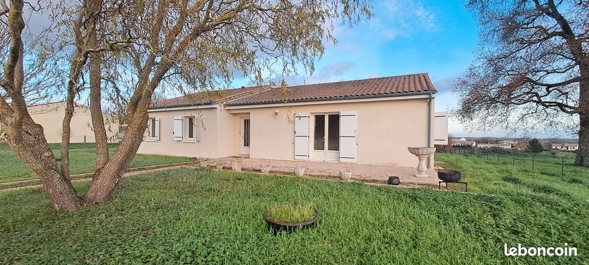 Maison à louer, 108m², Champdeniers-Saint-Denis