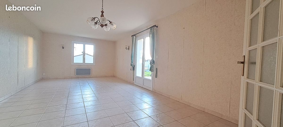 Maison à louer, 108m², Champdeniers-Saint-Denis