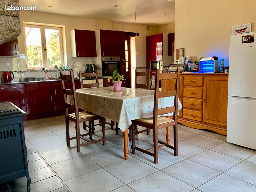 Maison à vendre, 225m², Scillé