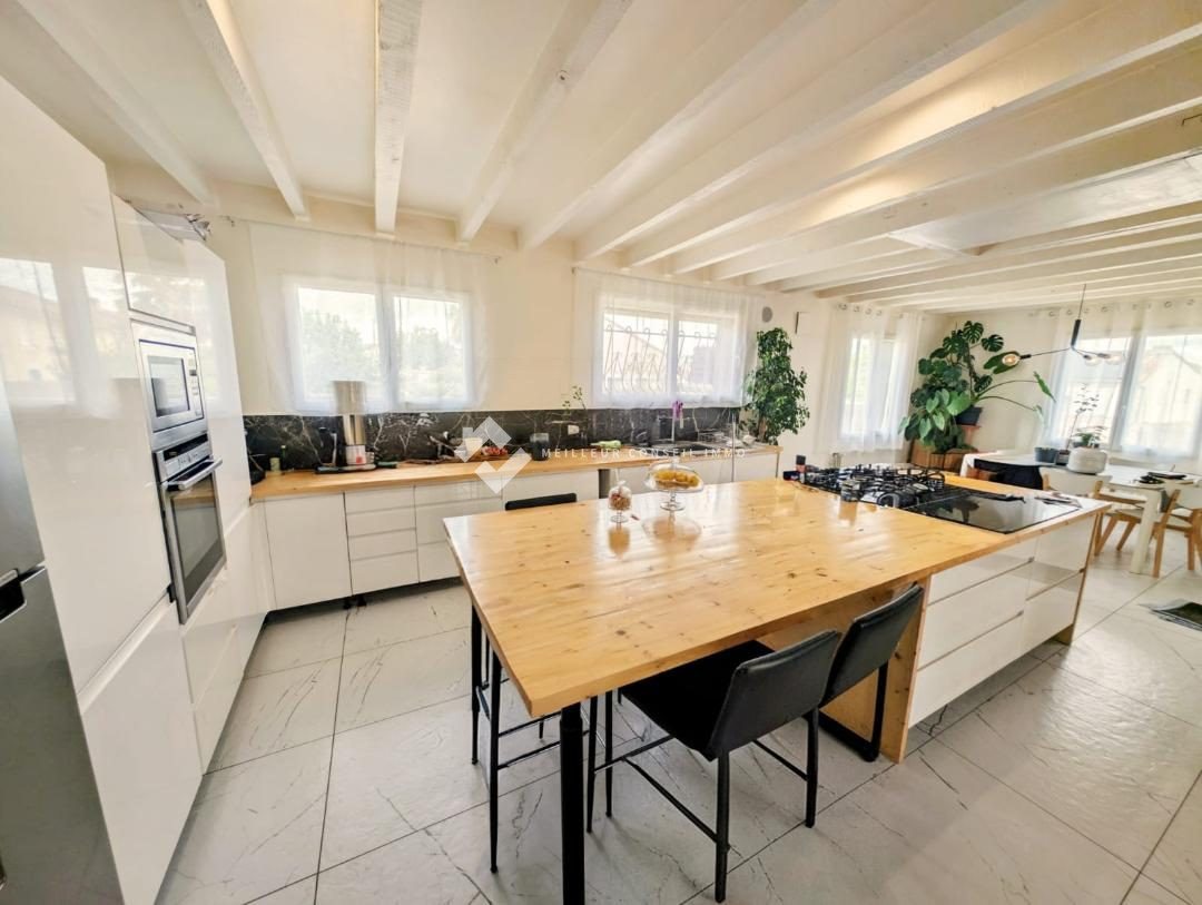 Maison à vendre, 253m², Buxerolles
