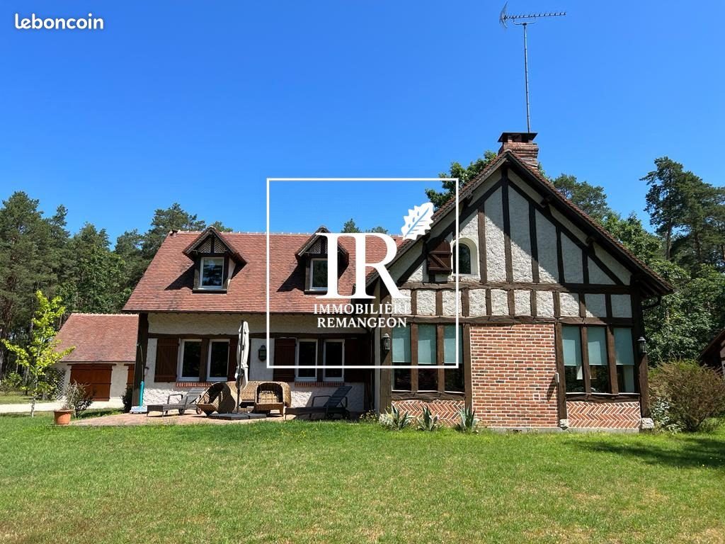 Maison à vendre, 161m², Salbris