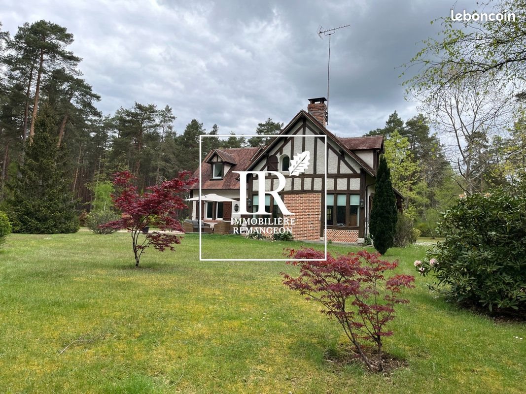 Maison à vendre, 161m², Salbris