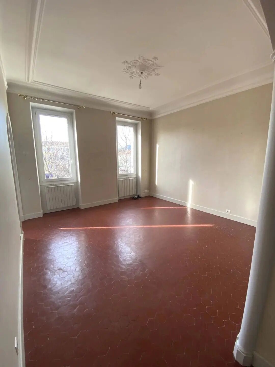 Appartement à louer, 66m², Aubagne