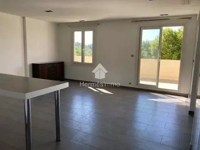 Appartement à louer, 77m², Marseille 11ème