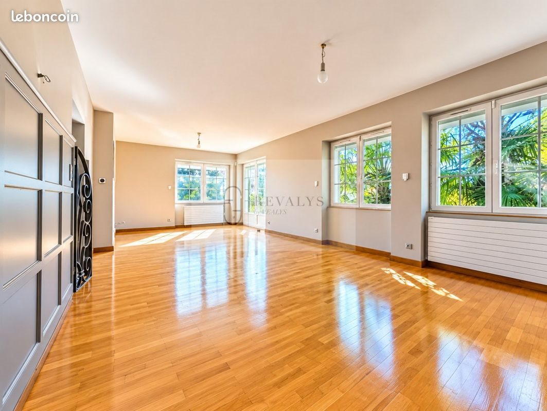 Maison à vendre, 114m², Brochon