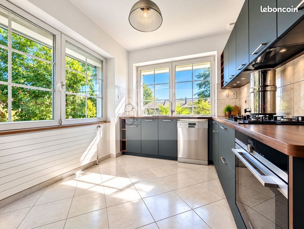 Maison à vendre, 114m², Brochon