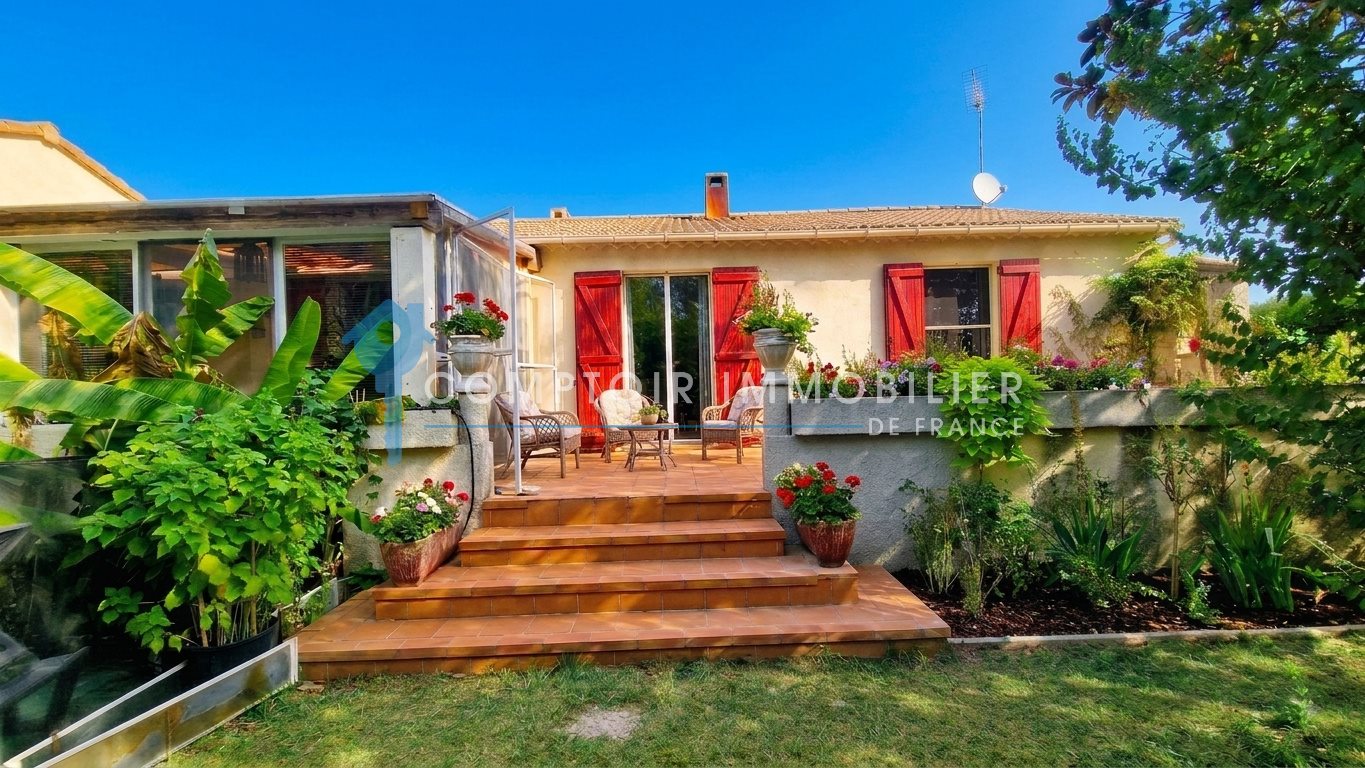 Maison à vendre, 99m², Saint-Julien-les-Rosiers