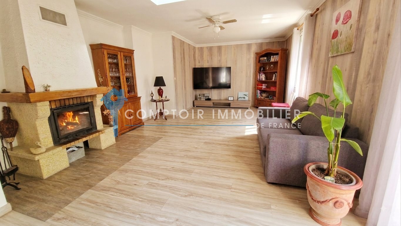 Maison à vendre, 99m², Saint-Julien-les-Rosiers