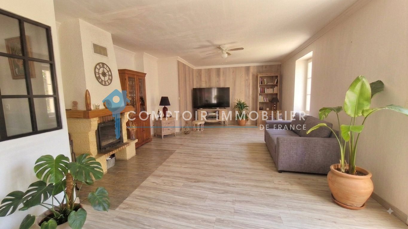 Maison à vendre, 99m², Saint-Julien-les-Rosiers
