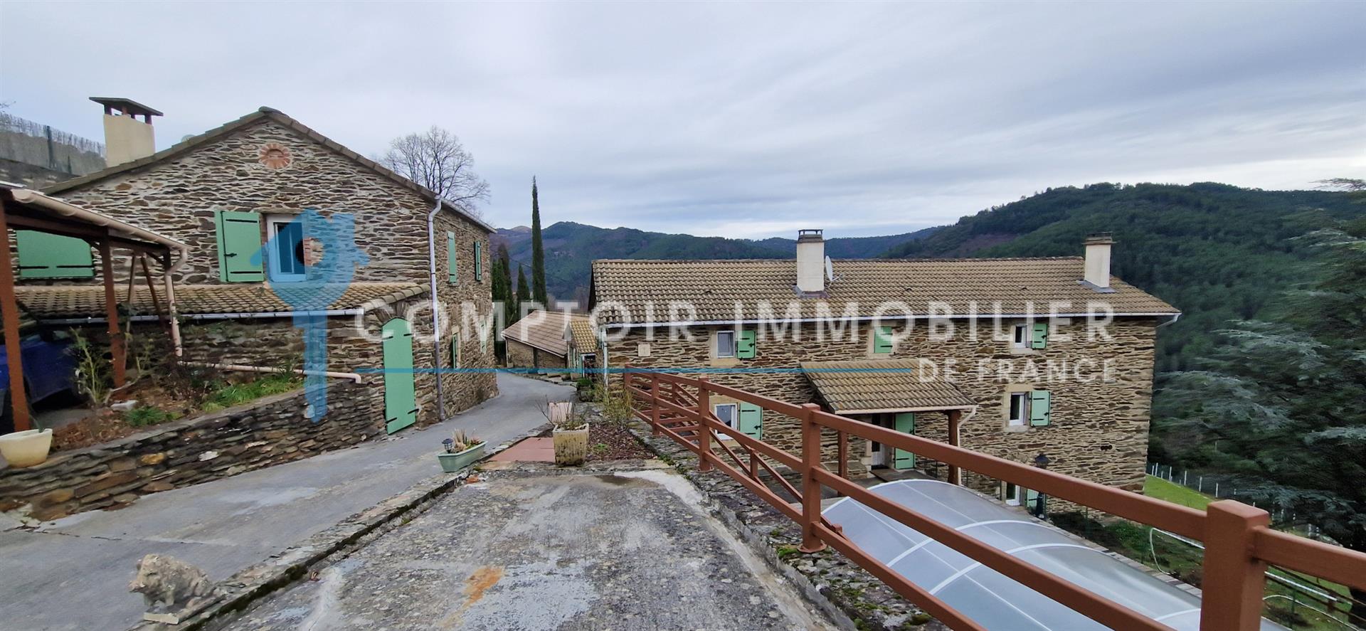 Maison à vendre, 269m², Le Collet-de-Dèze