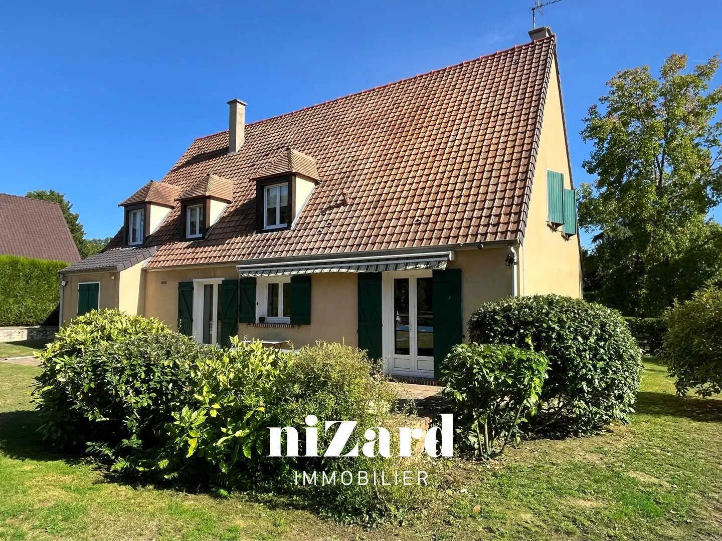 Maison à vendre, 171m², Bazainville