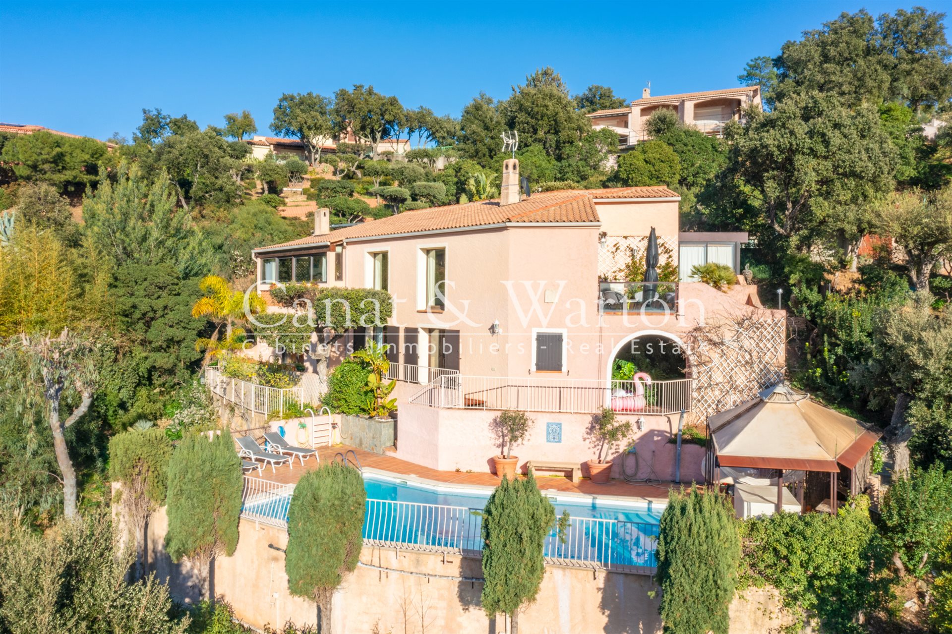 Maison à vendre, 200m², La Londe-les-Maures