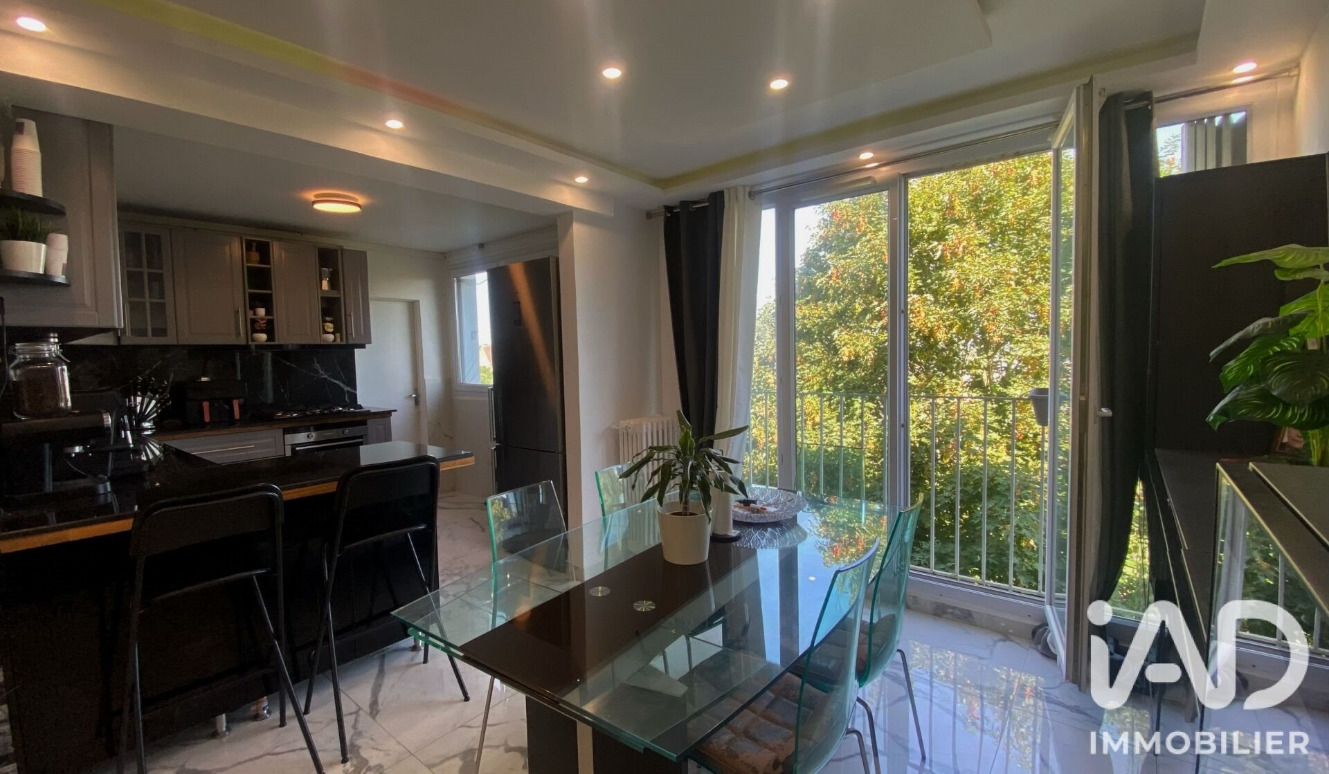 Appartement à vendre, 83m², Saint-Cyr-l'Ecole