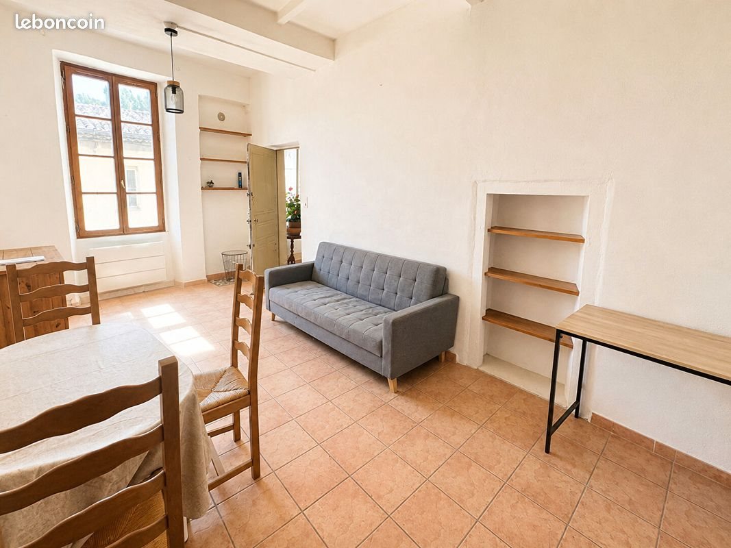 Appartement à louer, 40m², Nîmes