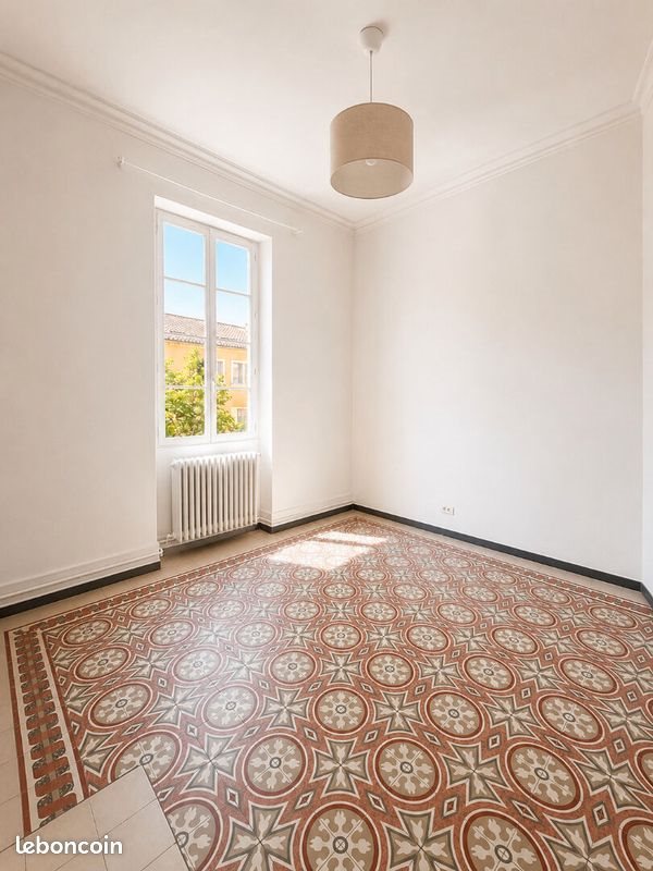 Appartement à louer, 76m², Nîmes