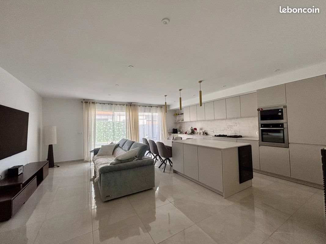 Maison à vendre, 94m², Thuir