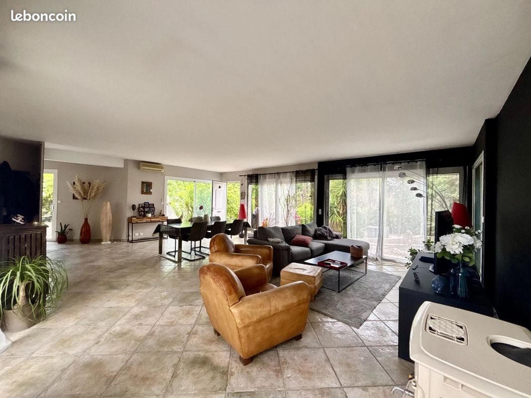 Maison à vendre, 213m², Saint-Féliu-d'Avall