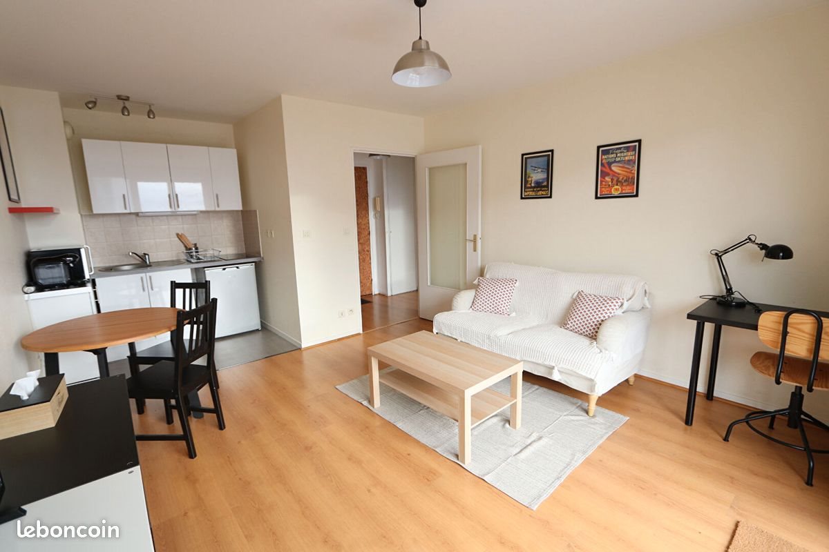 Appartement à louer, 35m², Orléans